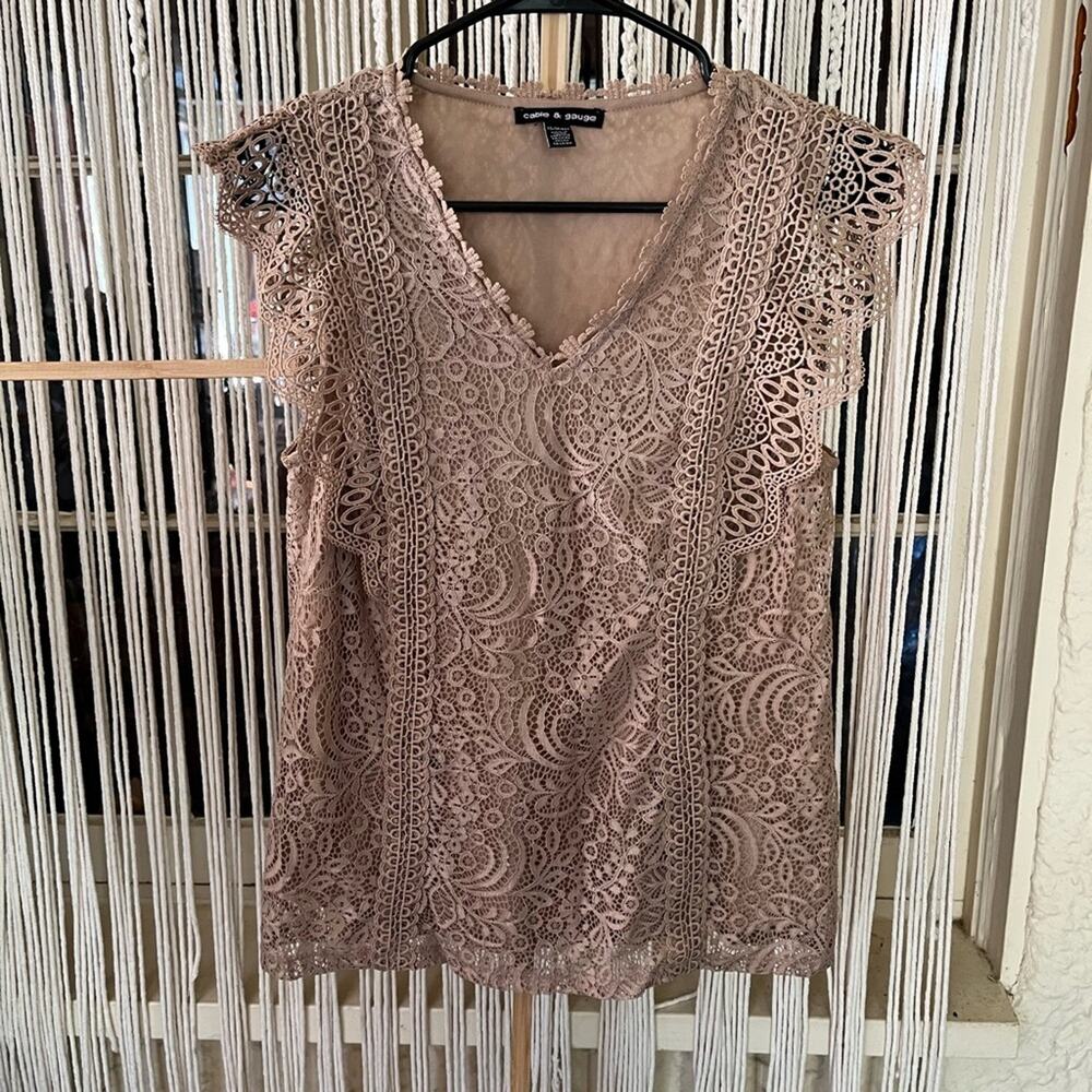 Cable & Gauge Taupe Lace V-Neck Blouse (B)